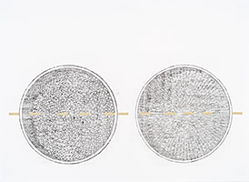 Confectioner’s II, 2016, fusain et filmoplast sur papier, 55 x 75 cm.