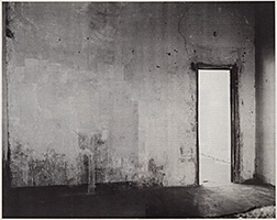 Après Jo Ractliffe (Jo Ractliffe, « Mural in an Abandoned School House, Cauvi », 2008-2010), 2015, collage sur papier journal, 33 x 48 cm.